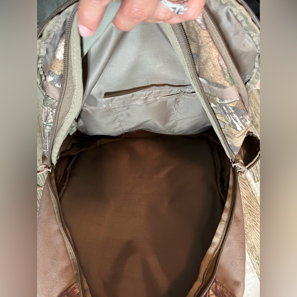 Camo Backpack - Picture 2 of 5